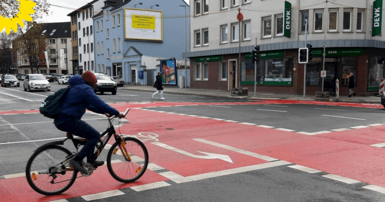 Update: Neue Fahrradstreifen an der Bergerstraße